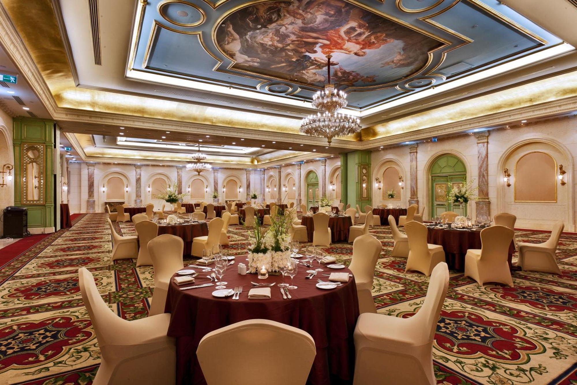 Sonesta Hotel Tower & Casino Cairo Exterior photo The ballroom