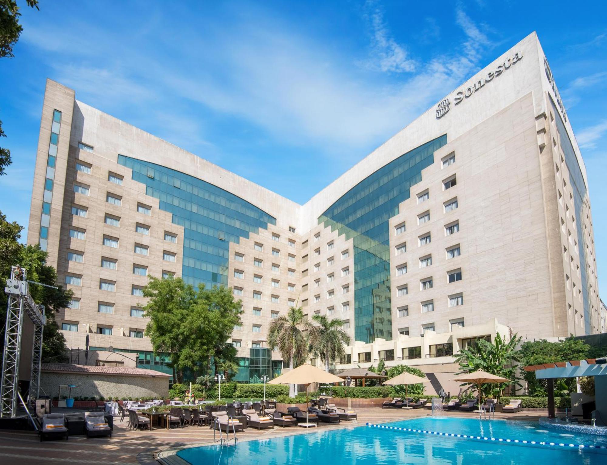 Sonesta Hotel Tower & Casino Cairo Exterior photo The Royal